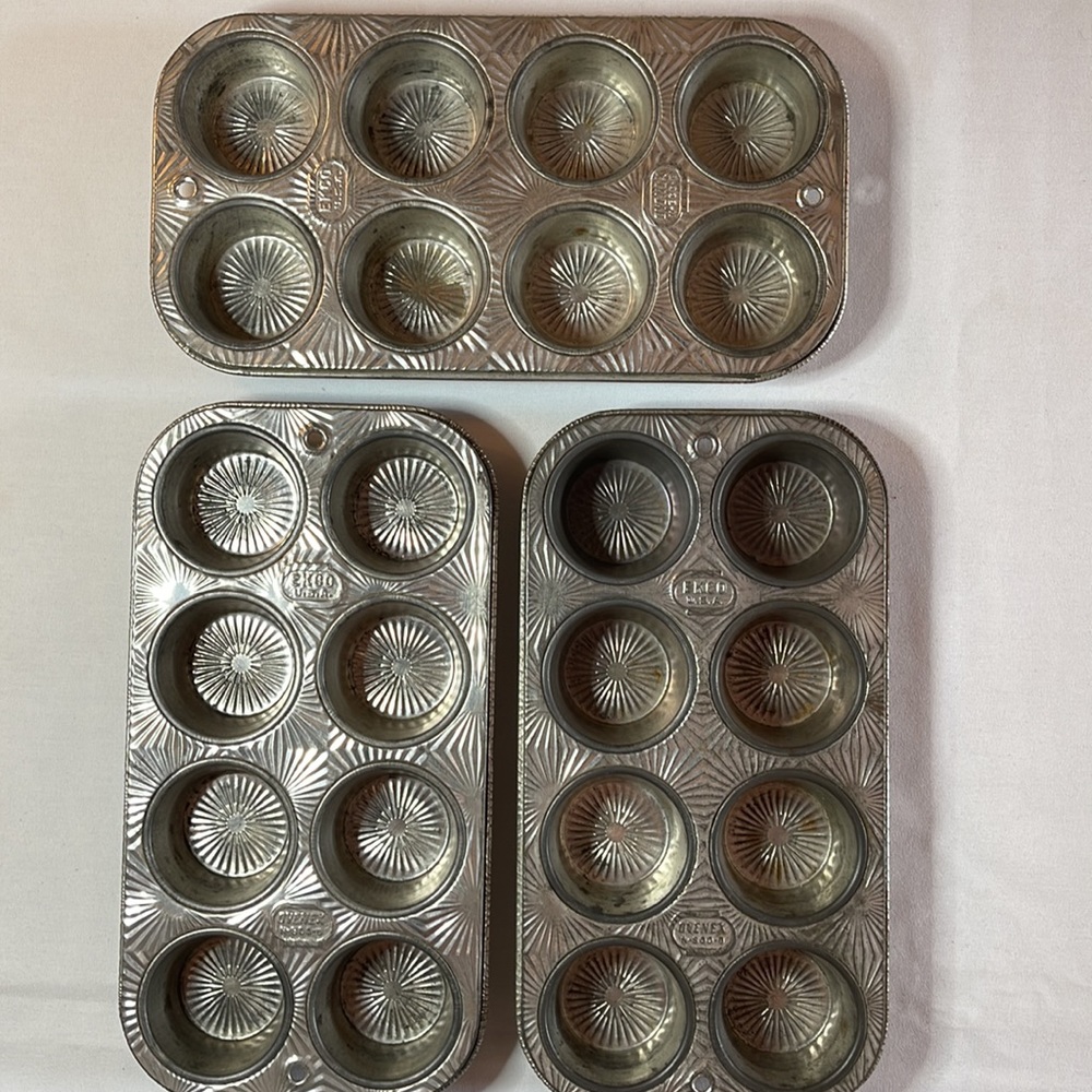 Set of 3 Vintage Ekco Mini Muffin Pans w/ Pattern